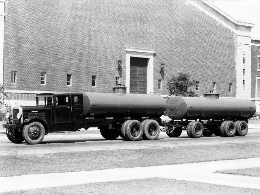  Brockway Series X Sleeper Cab Tank Truck 1931 года  (фото 3 из 3)